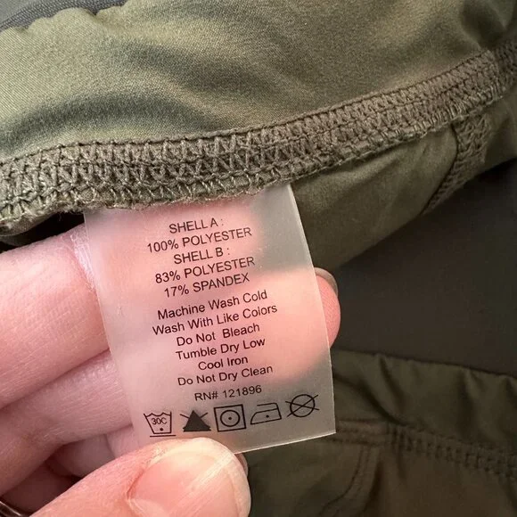 Title Nine Zephyr Ultralight Explorer Shorts Women's Large Green - Picture 3 of 6